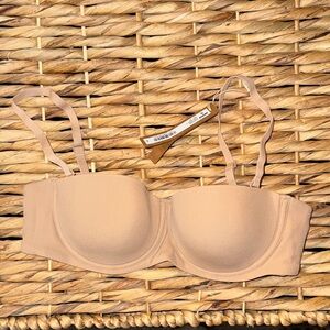 SKIMS FITS EVERYBODY STRAPLESS